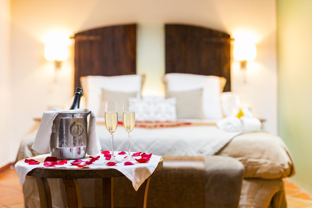 Masia Can Canyes & Spa San Lorenzo de Hortóns 외부 사진